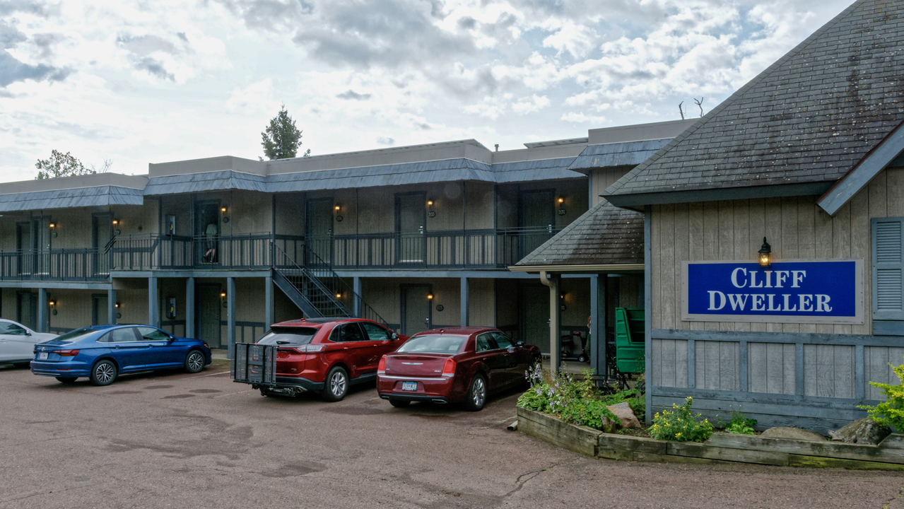 20190807-091819••Grand Marais•Minnesota•USA